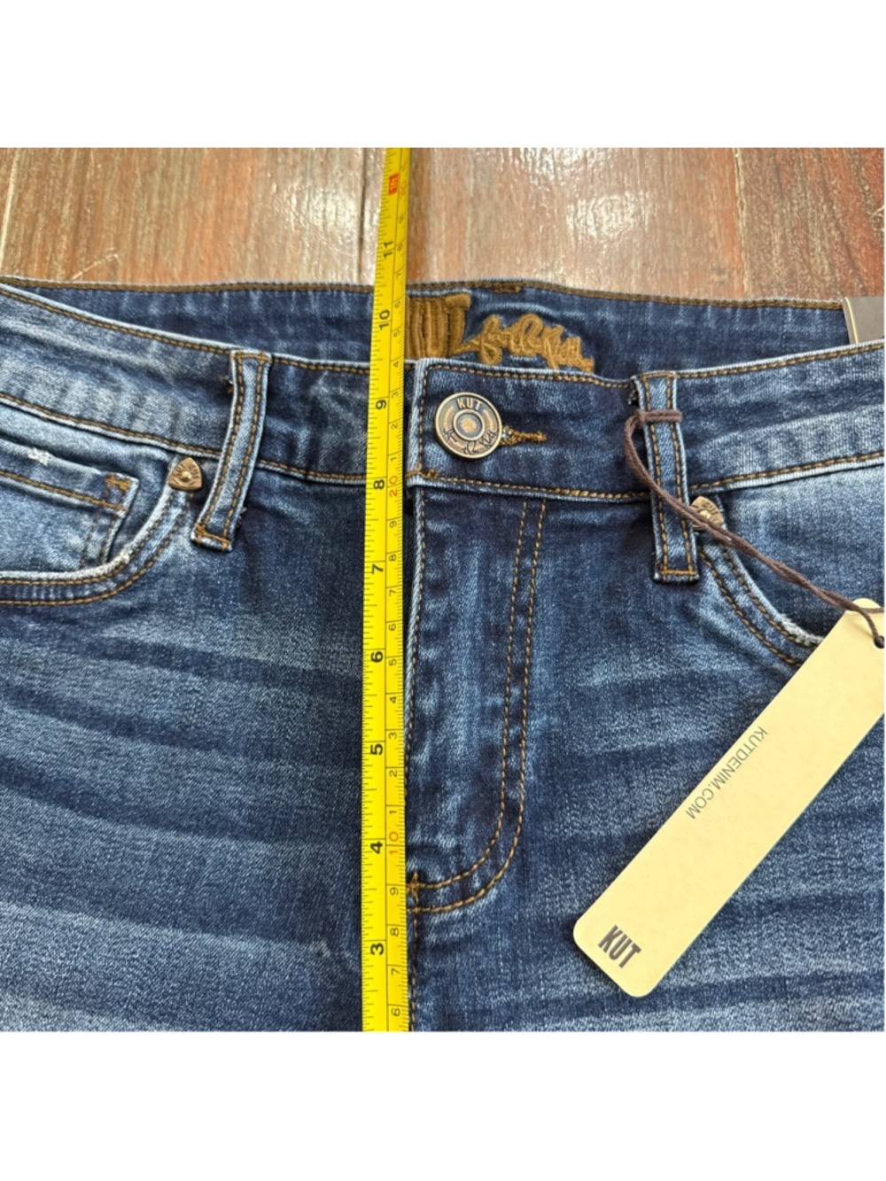 KUT from the Kloth Katy Boyfriend Denim Shorts - Distressed Size 2 NWT - Picture 9 of 11